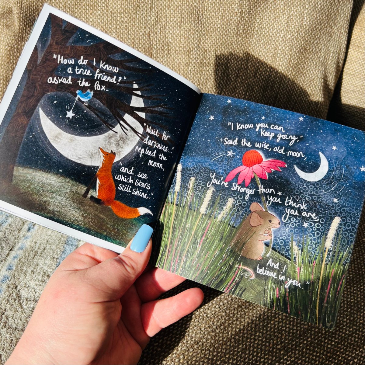 Hug In A Book - Pockets of Bliss