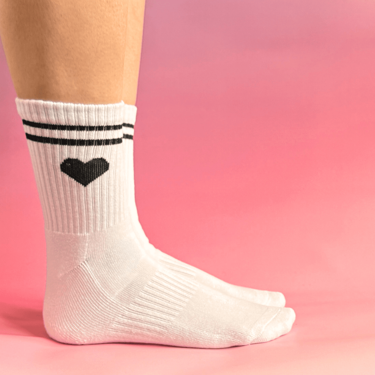 Women’s White Sporty Heart Ankle Socks | Cotton Ribbed - Pockets of Bliss