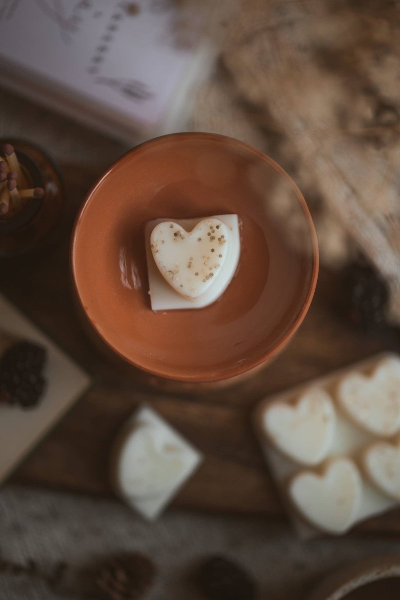 Lavender & Tonka Heart Clamshell - Pockets of Bliss