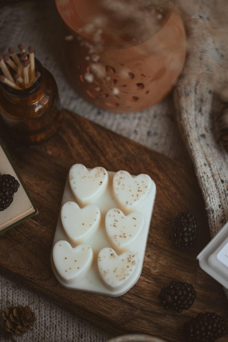 Lavender & Tonka Heart Clamshell - Pockets of Bliss