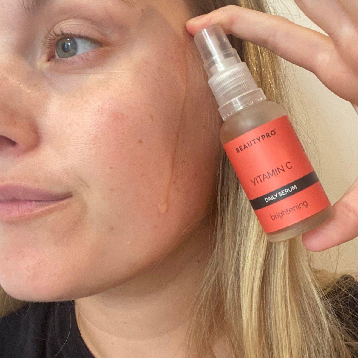 VITAMIN C Brightening Daily Serum 30ml - Pockets of Bliss