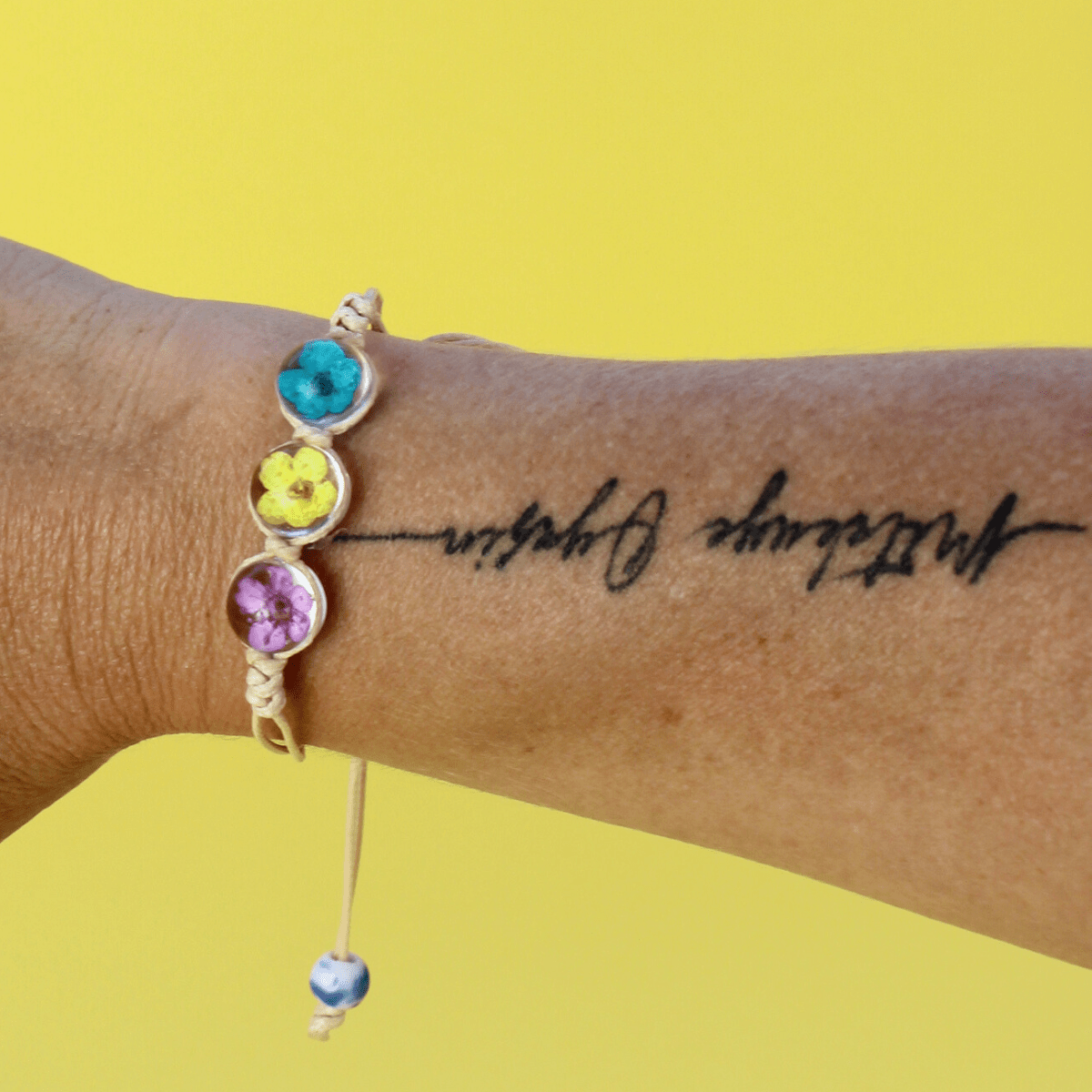 Pressed Flower Adjustable Cord Bracelet – Real Dried Flowers in Resin - Pockets of Bliss